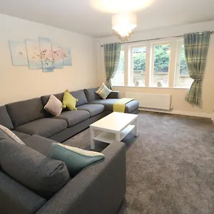  Holiday home Modern Town House Shepley
